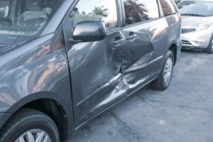 Dallas, TX – Three Injured in Auto Wreck on I-20 near Dowdy Ferry Rd