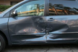 Fort Bend County, TX – Four Hurt in Two-Vehicle Wreck on I-69 near US-90