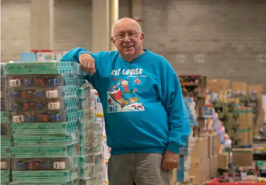 ScottBall_elf-louise-christmas-holidays-nonprofit-giving-charity-presents-bill-harrison-11-19-2021_6-1